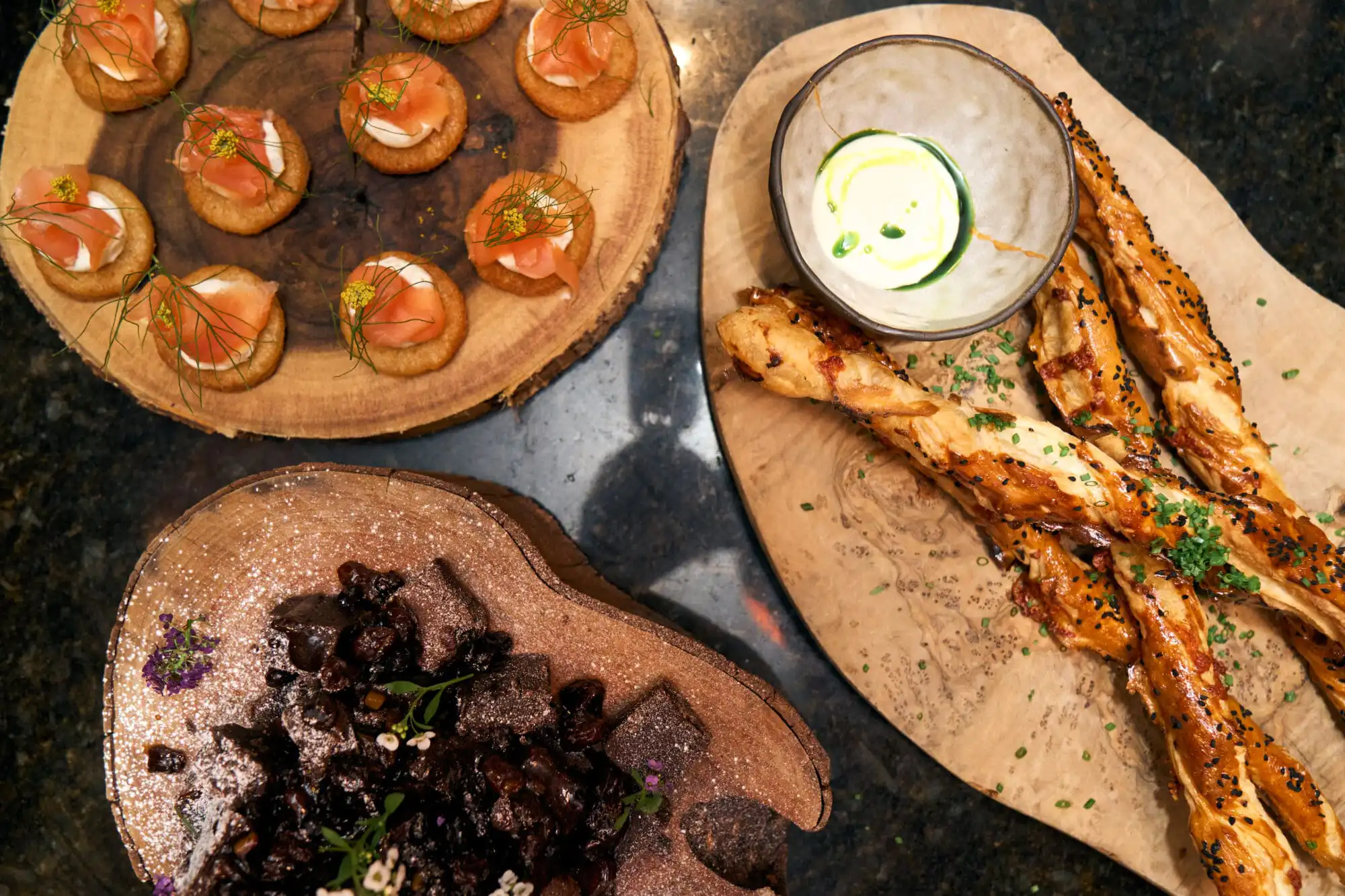Garlic Salmon and Cream Cheese Fried Toasts