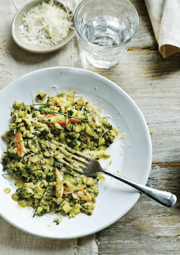 Chicken, basil pesto & courgette risotto