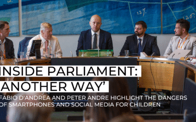 Inside Parliament: Fabio D’Andrea and Peter Andre warn of the hidden dangers of kids’ smartphones and social media – Another Way