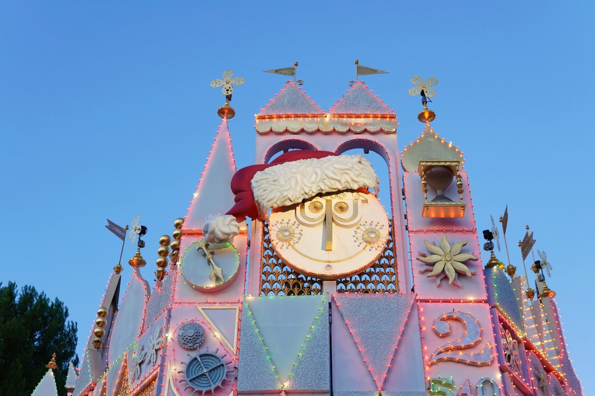 brett-wharton-znev7ck2r1s-unsplash Holiday Season Travel Pitfalls You Should Avoid When Planning a Trip